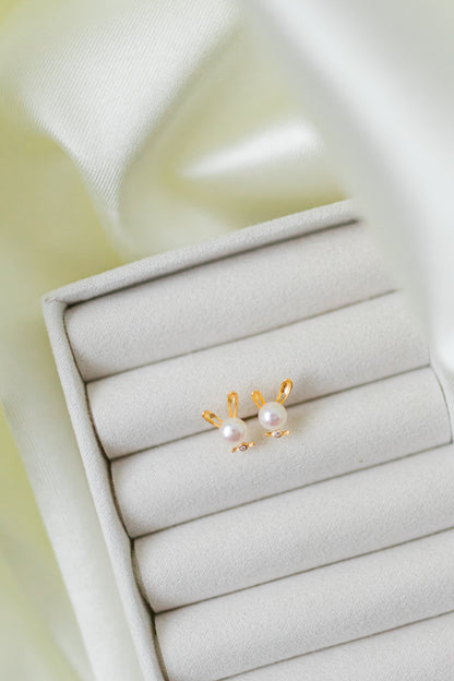 Pearl Bunny Studs