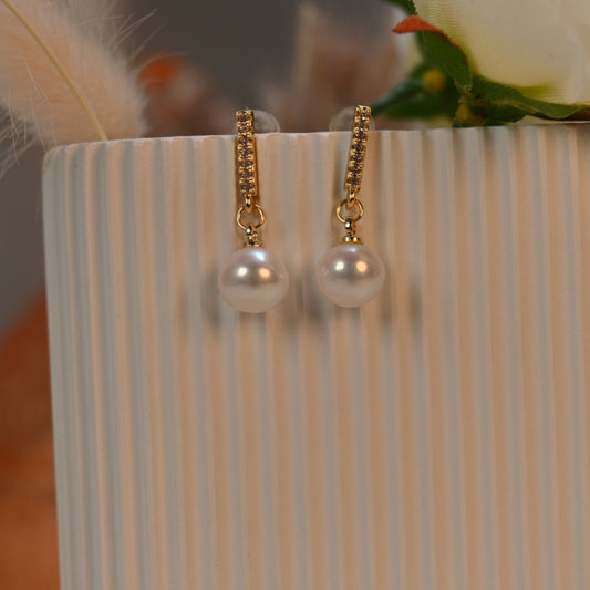 classic elegant pearl drop earring