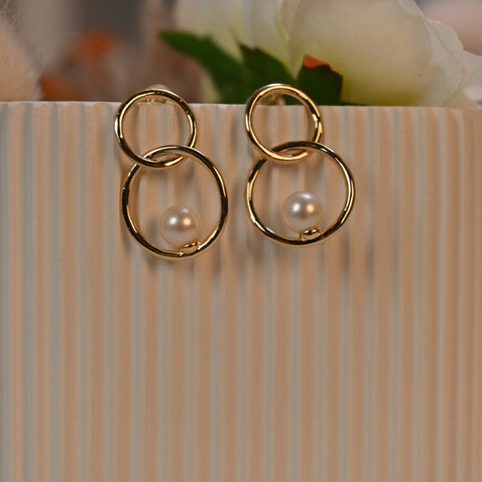 double circle pearl earring