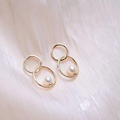 double circle pearl earring