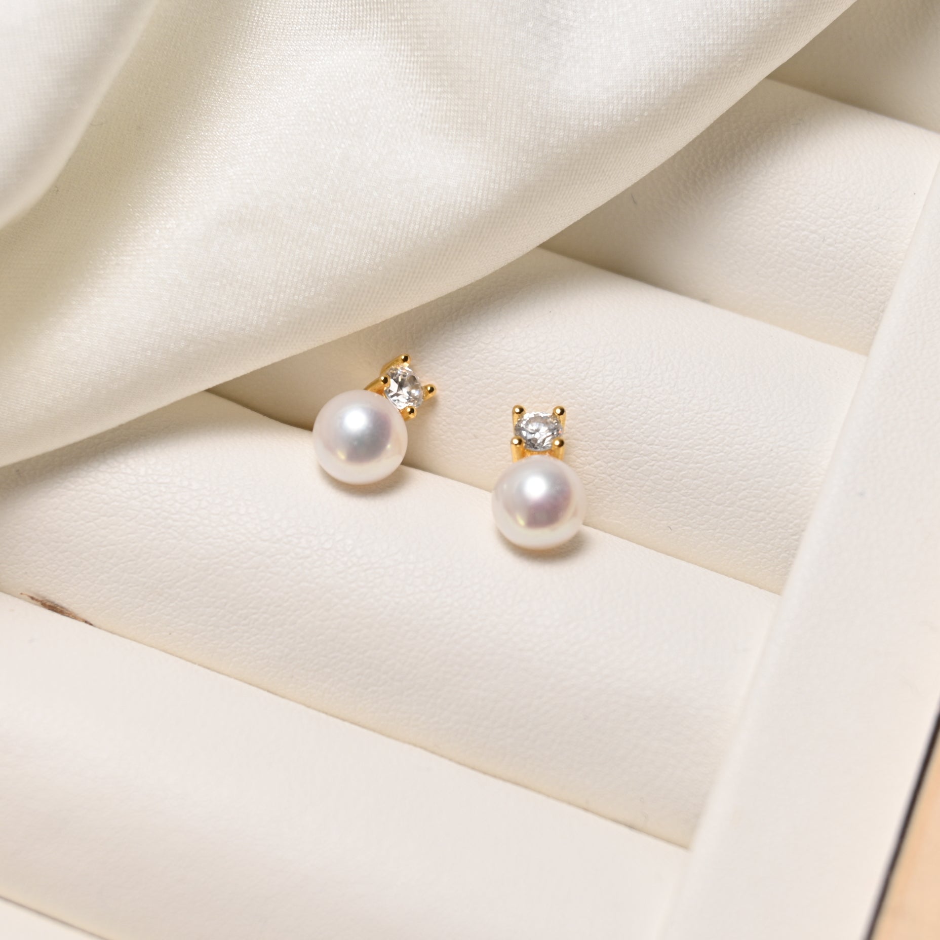 Diana Pearl Studs - ZG_PearlsS925/Sterling SliverZG_PearlsGoldSterling silver