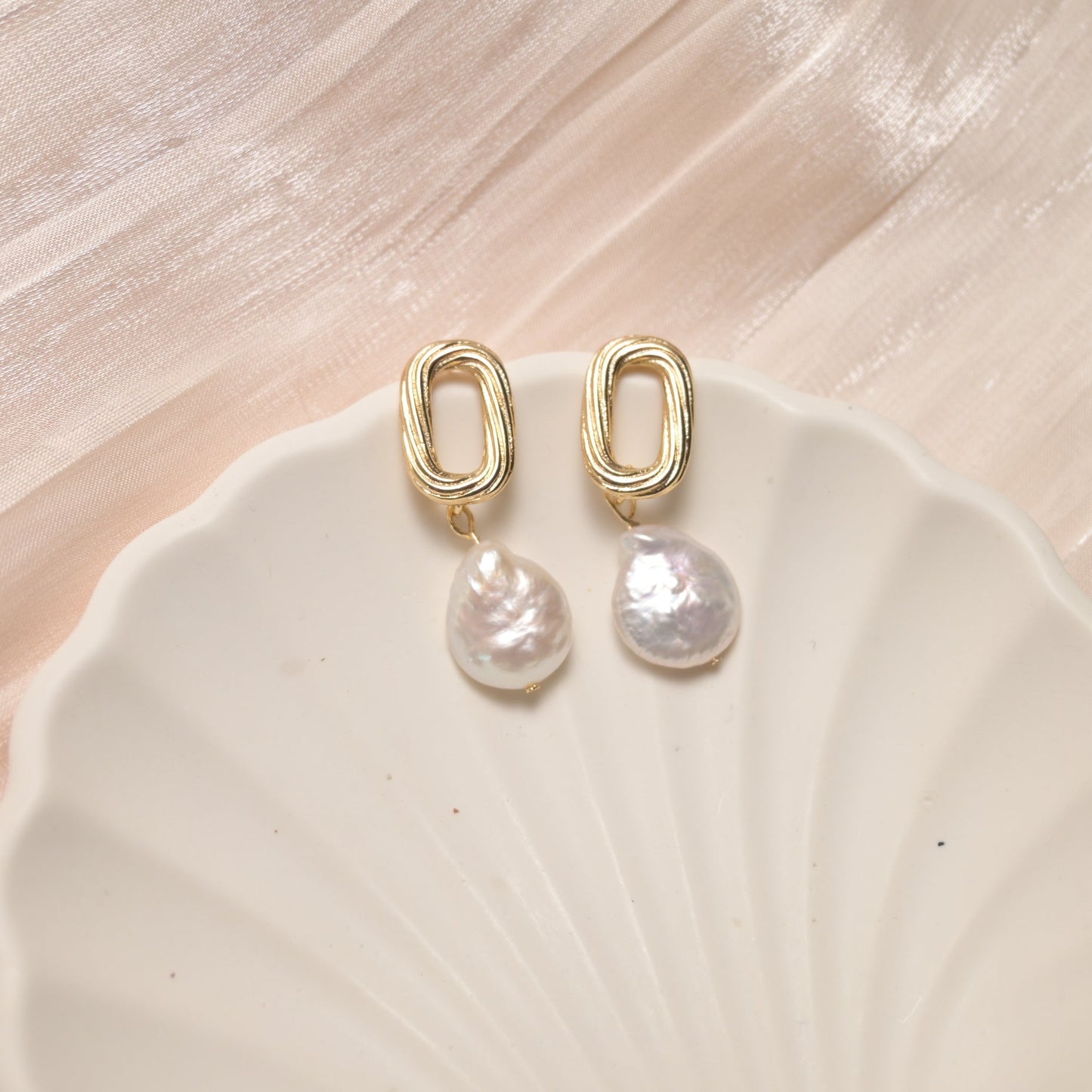 French twist statement baroque pearl earring - ZG_Pearls14K Gold FilledZG_Pearls14K gold filled