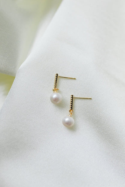 Minimal Pearl Elegance Earring - ZG_Pearls14K Gold FilledZG_Pearls14K gold filled