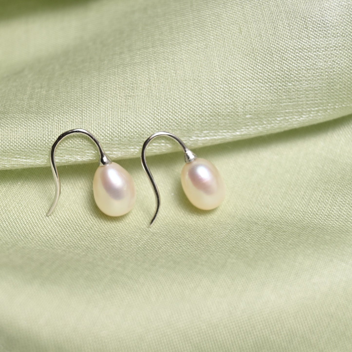 Pearl Arc Hooks - ZG_PearlsS925/Sterling SliverZG_PearlsGoldSterling silver