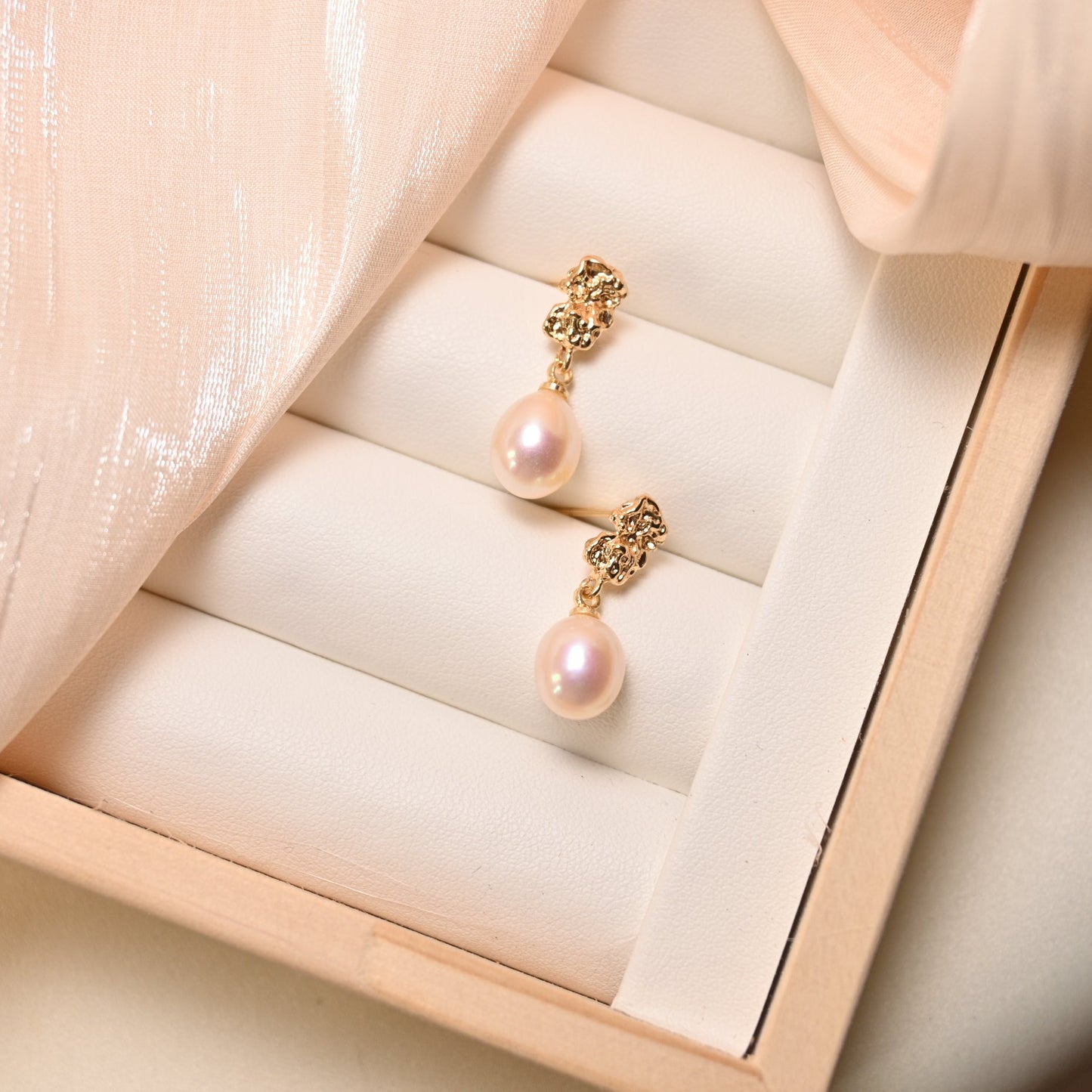 Sculpted Glow - ZG_Pearls14K Gold FilledZG_Pearls14K gold filled