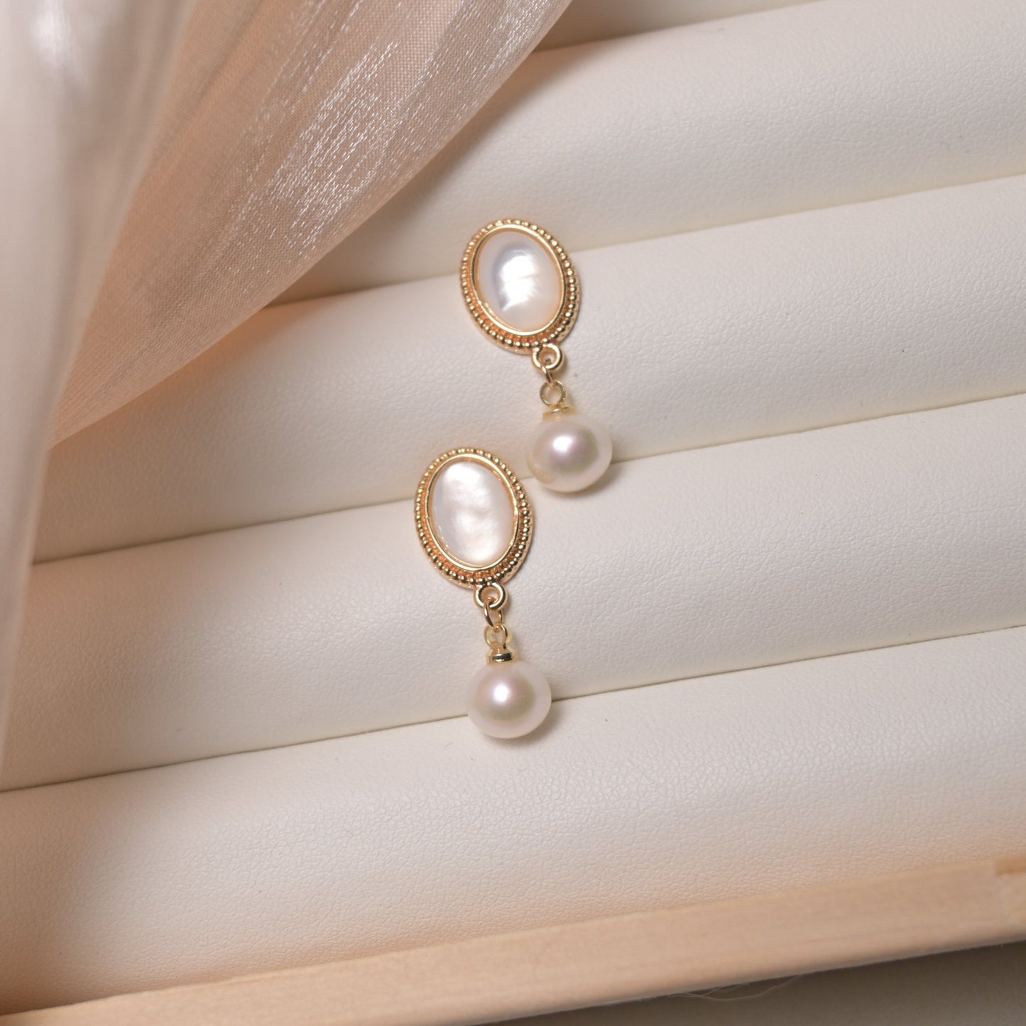 Vintage mother of pearl drop earring - ZG_Pearls14K Gold FilledZG_Pearls14K gold filled